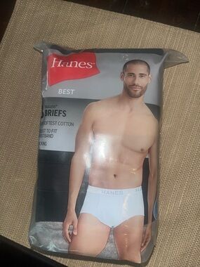 Hanes White Men’s Briefs – Tagless Waistband. Black 4 4 gray unopened